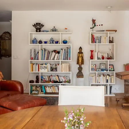 Charming 2bd Parisian Flat W Balconyoberkampf Apartment Paris