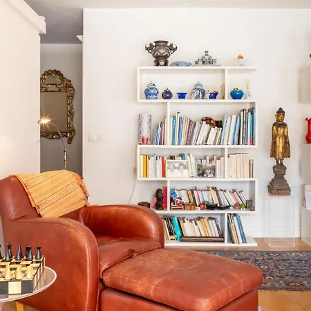 Apartment Charming 2bd Parisian Flat W Balconyoberkampf Paris