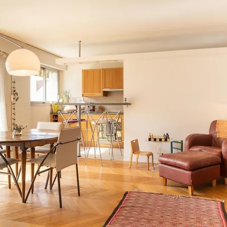 Apartment Charming 2bd Parisian Flat W Balconyoberkampf Paris